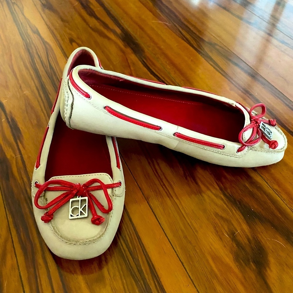 EUC Calvin Klein Gray and Red Driving Moccasins